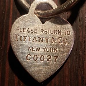 Please return to Tiffanys key ring